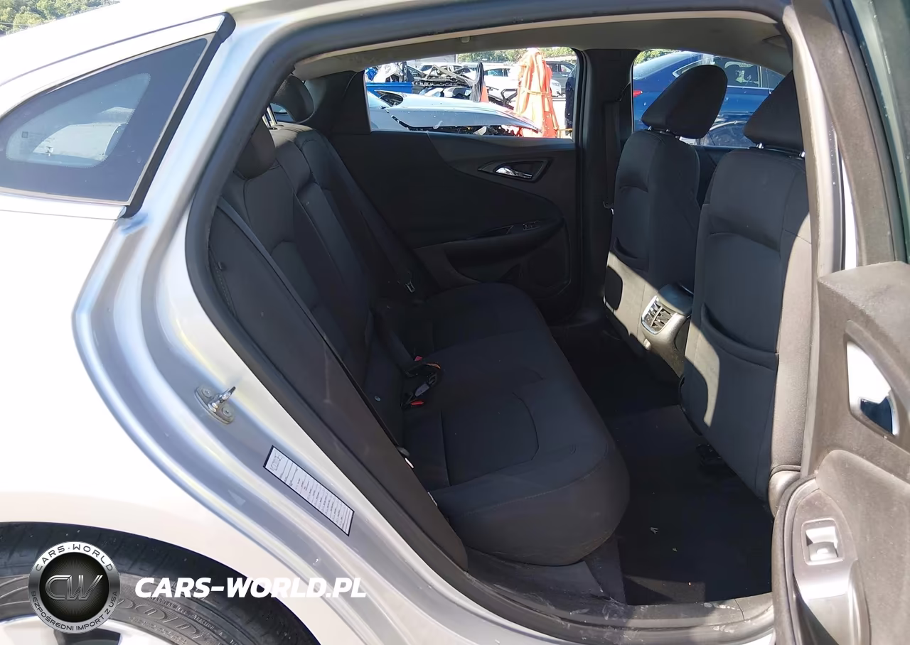2017 Chevrolet Malibu 1Lt VIN:1G1ZE5ST5HF184642 - 8