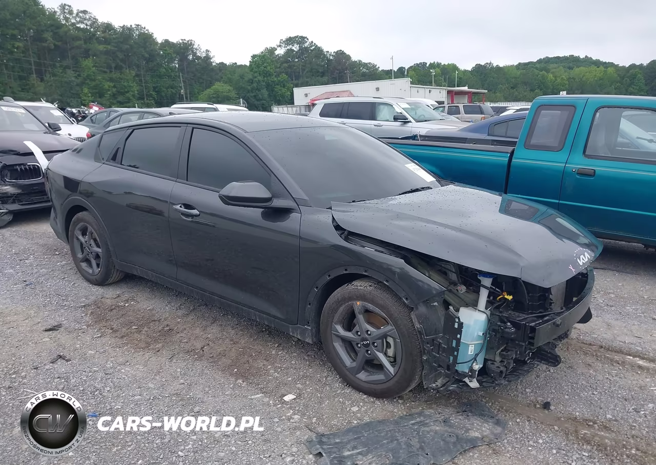 2025 Kia K4 Lxs – zdjęcie 1 z 16