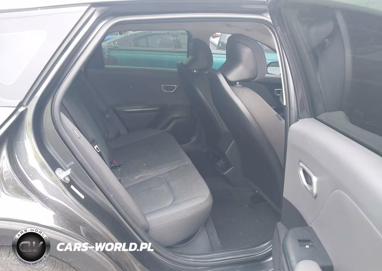 2025 Kia K4 Lxs VIN:3KPFT4DE6SE167066 - 8