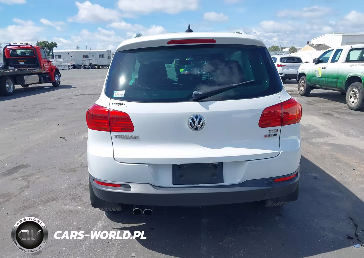 2017 Volkswagen Tiguan 2.0T Wolfsburg Edition VIN:WVGSV7AX4HK004000 - 16