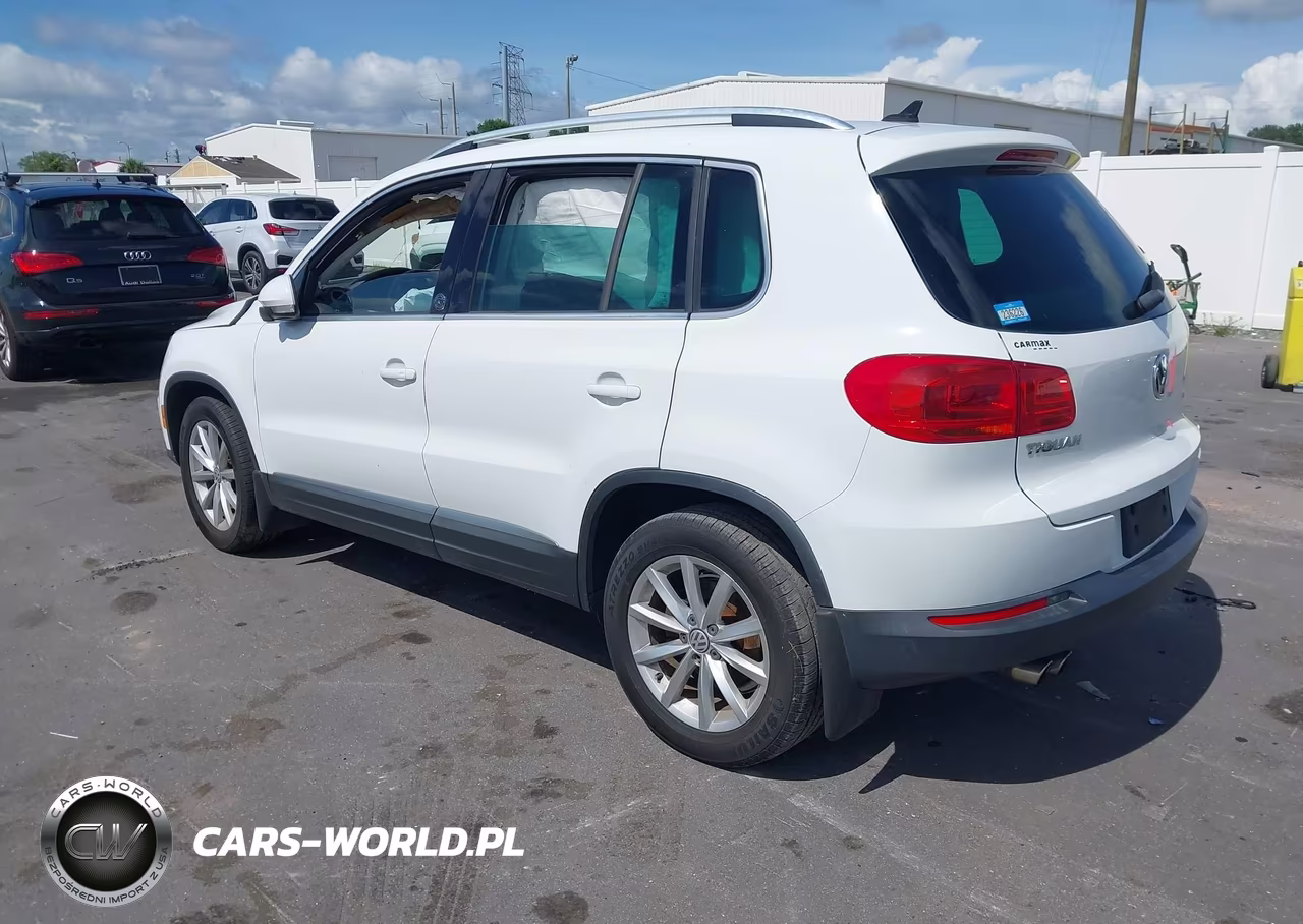 2017 Volkswagen Tiguan 2.0T Wolfsburg Edition VIN:WVGSV7AX4HK004000 - 3