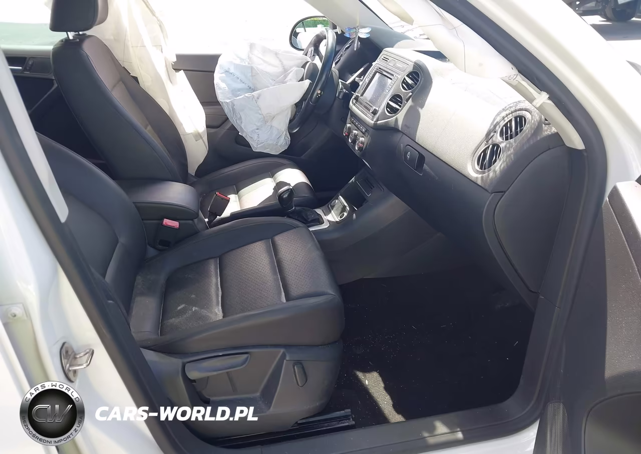 2017 Volkswagen Tiguan 2.0T Wolfsburg Edition VIN:WVGSV7AX4HK004000 - 5