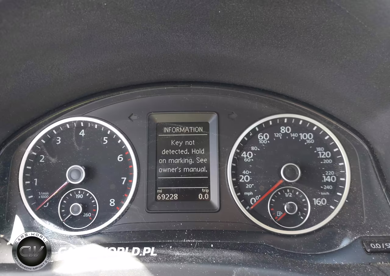 2017 Volkswagen Tiguan 2.0T Wolfsburg Edition VIN:WVGSV7AX4HK004000 - 7