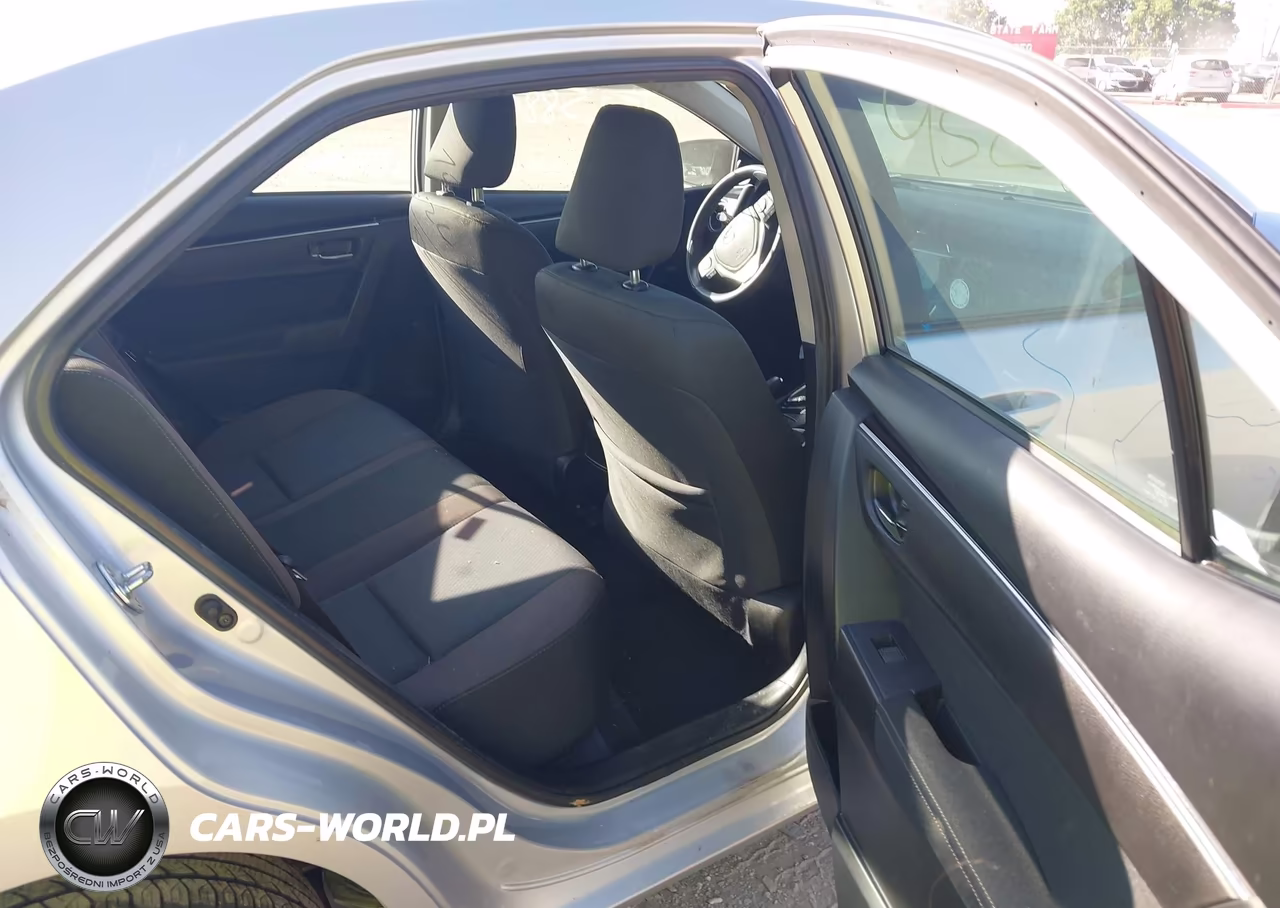 2018 Toyota Corolla Le VIN:2T1BURHE3JC092956 - 8
