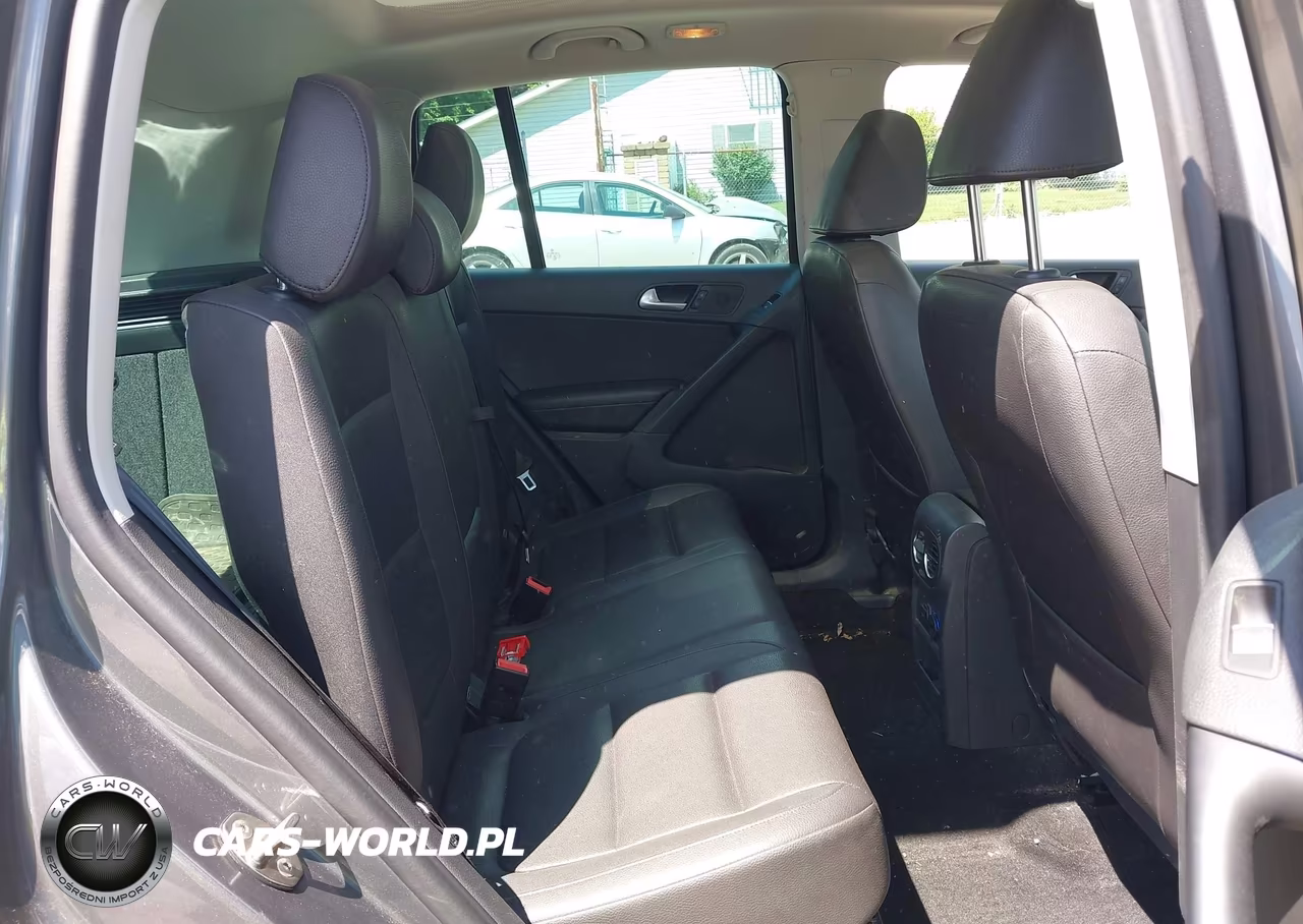 2016 Volkswagen Tiguan Se VIN:WVGBV7AX9GW609167 - 8