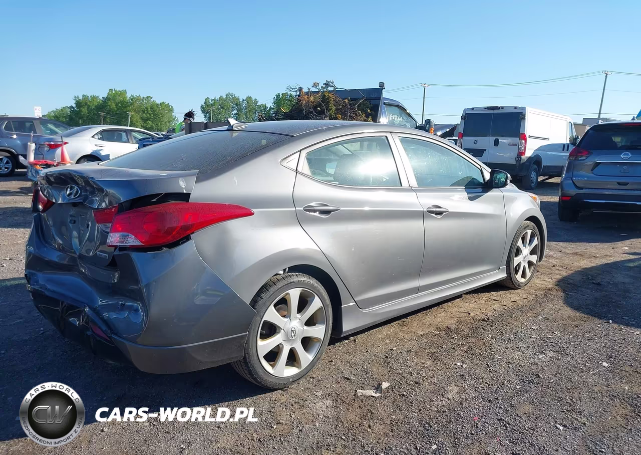 2013 Hyundai Elantra Limited VIN:5NPDH4AE4DH447290 - 4