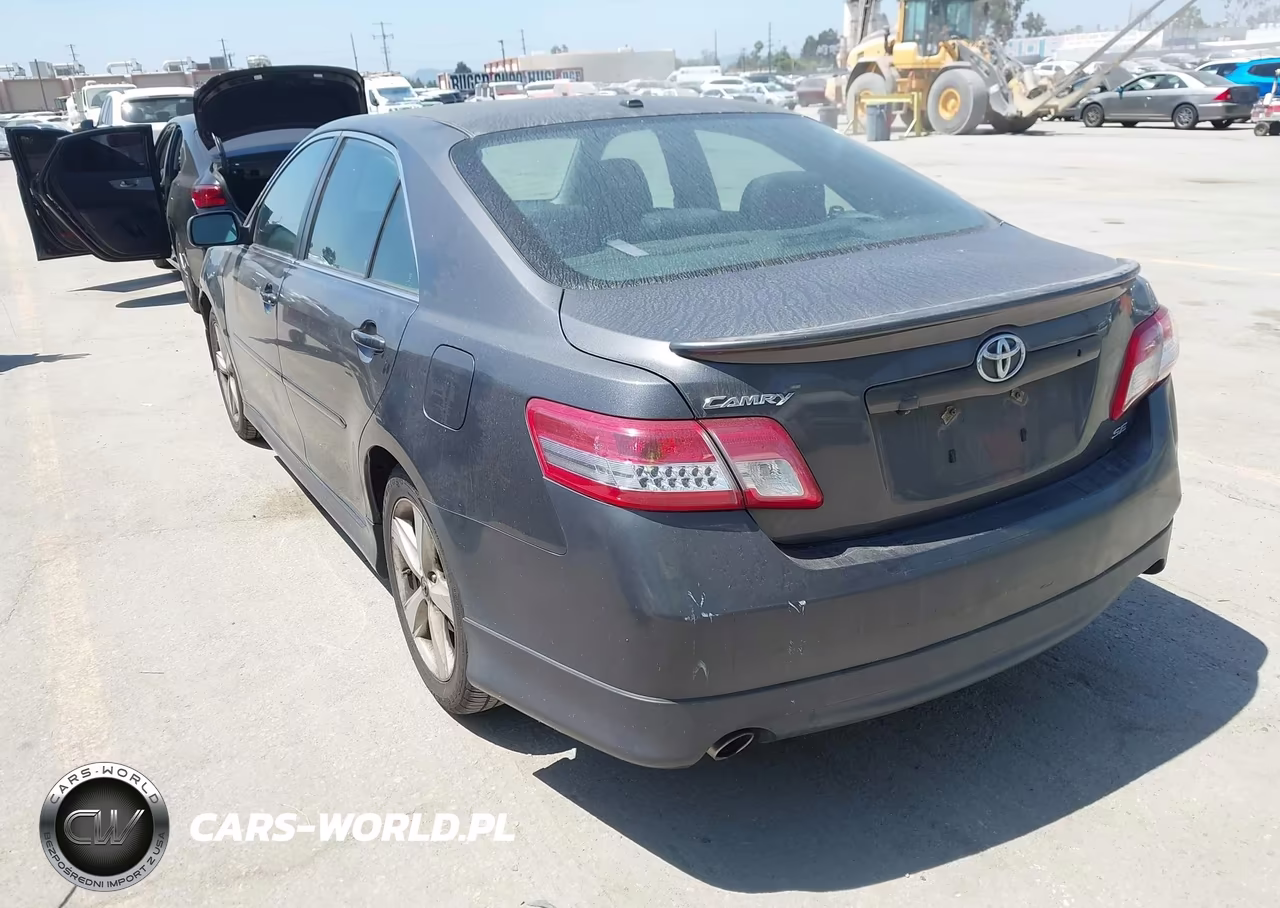 2010 Toyota Camry Se V6 VIN:4T1BK3EK3AU099076 - 3