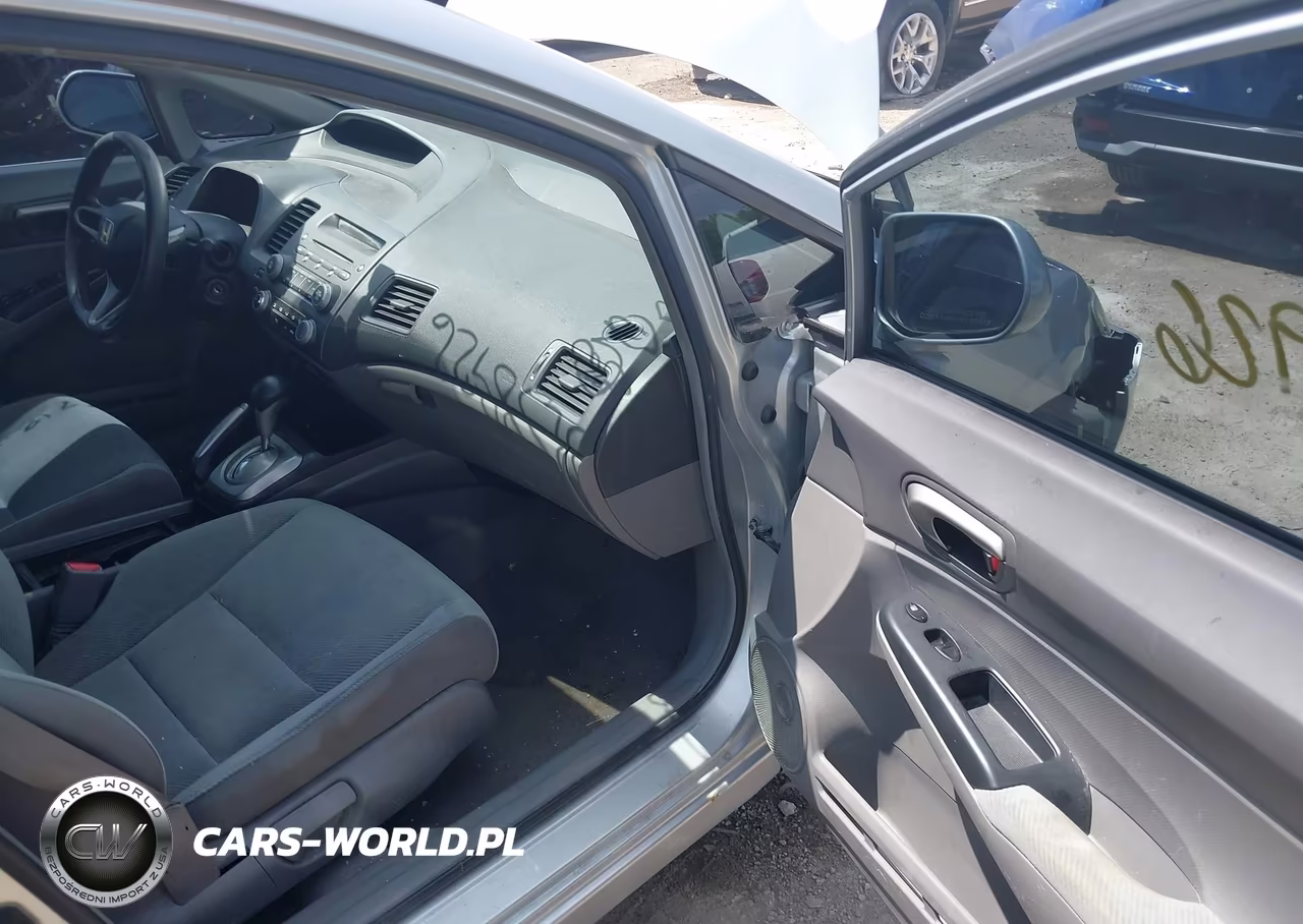2010 Honda Civic Lx VIN:2HGFA1F5XAH330081 - 5