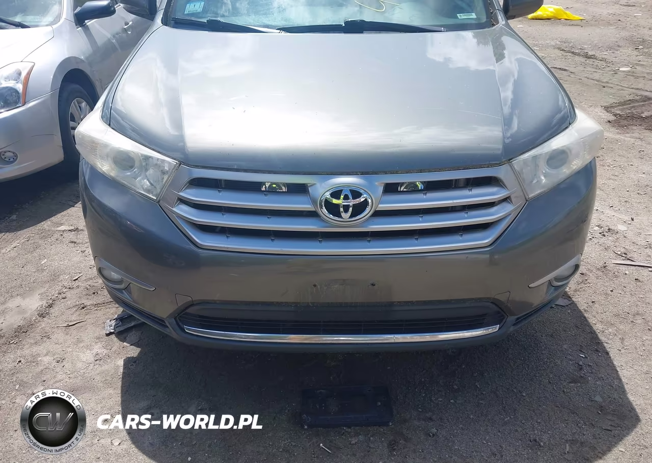 2011 Toyota Highlander Base V6 VIN:5TDBK3EH9BS063178 - 12