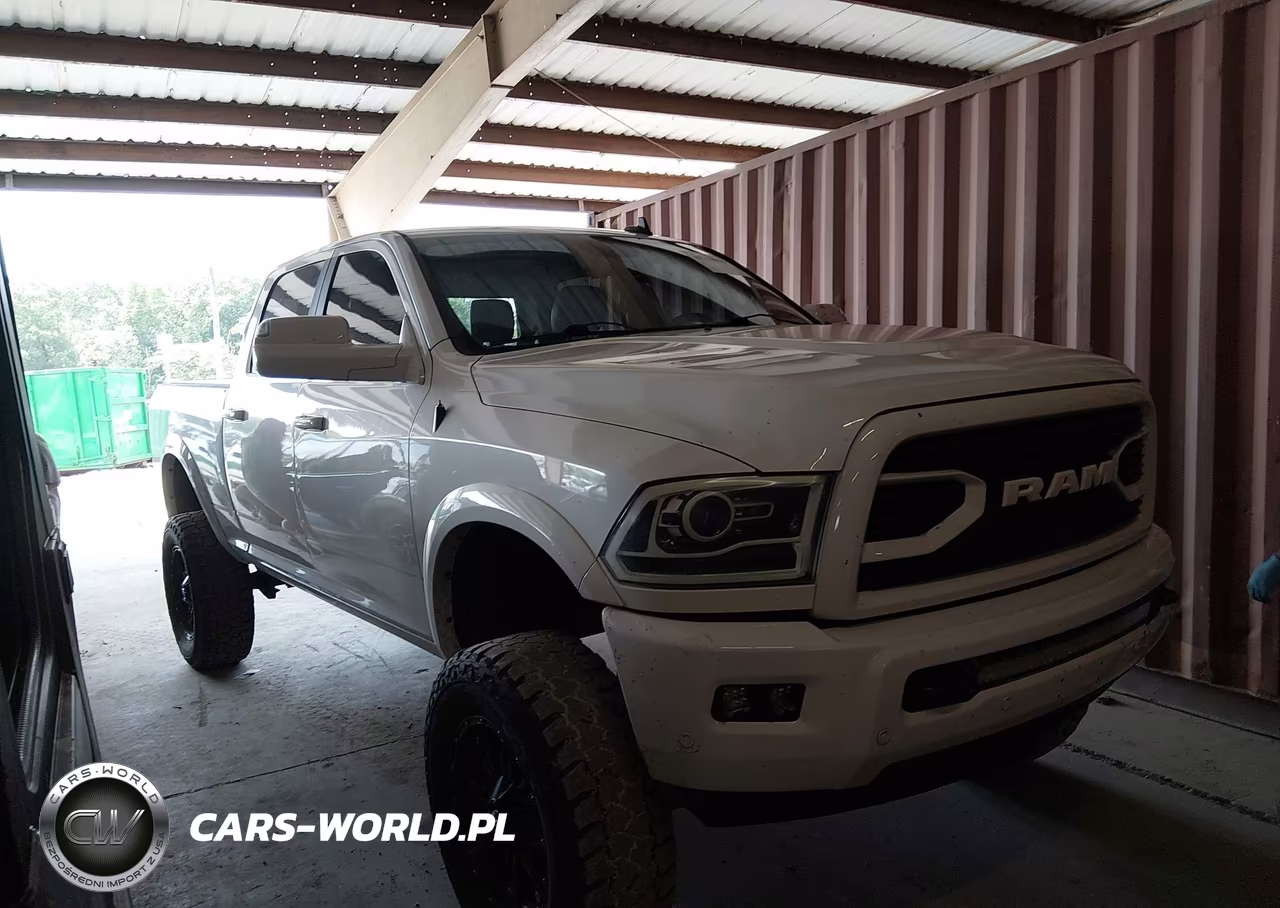 2016 Ram 2500 Laramie Longhorn VIN:3C6UR5GL5GG106803 - 13