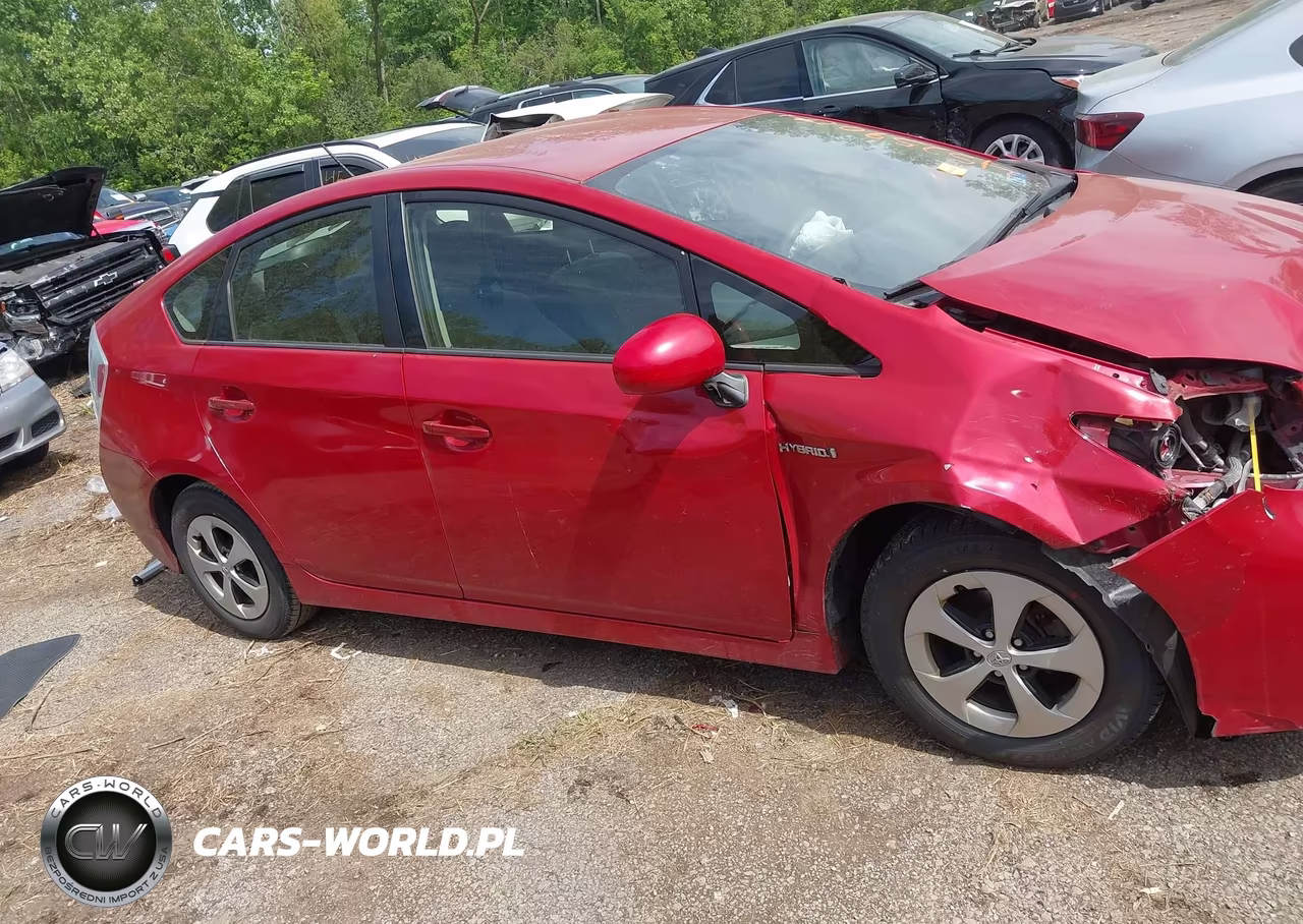 2013 Toyota Prius Two VIN:JTDKN3DU7D5644984 - 13
