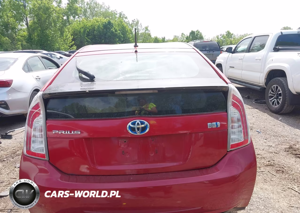 2013 Toyota Prius Two VIN:JTDKN3DU7D5644984 - 16