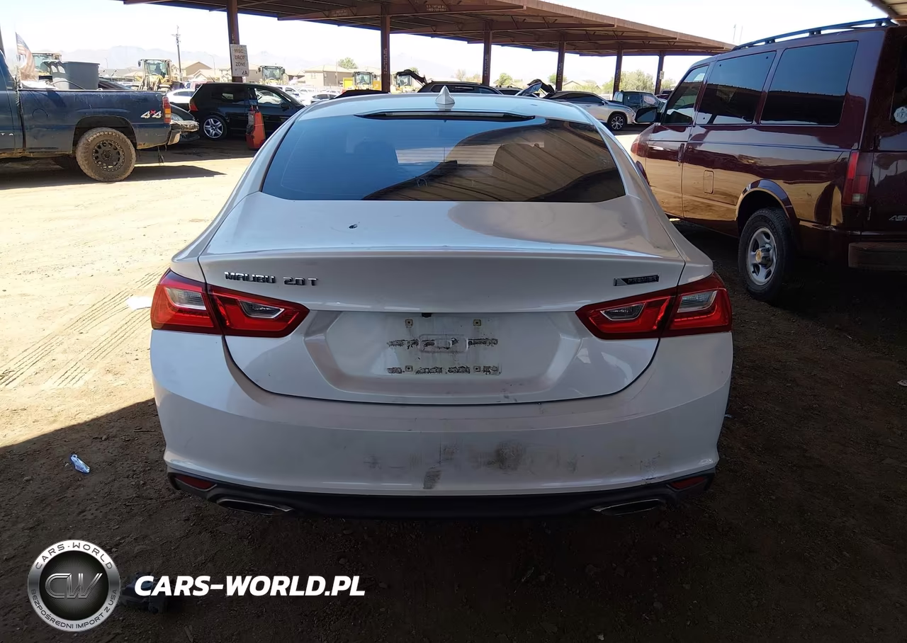 2018 Chevrolet Malibu Premier VIN:1G1ZE5SX9JF148512 - 15