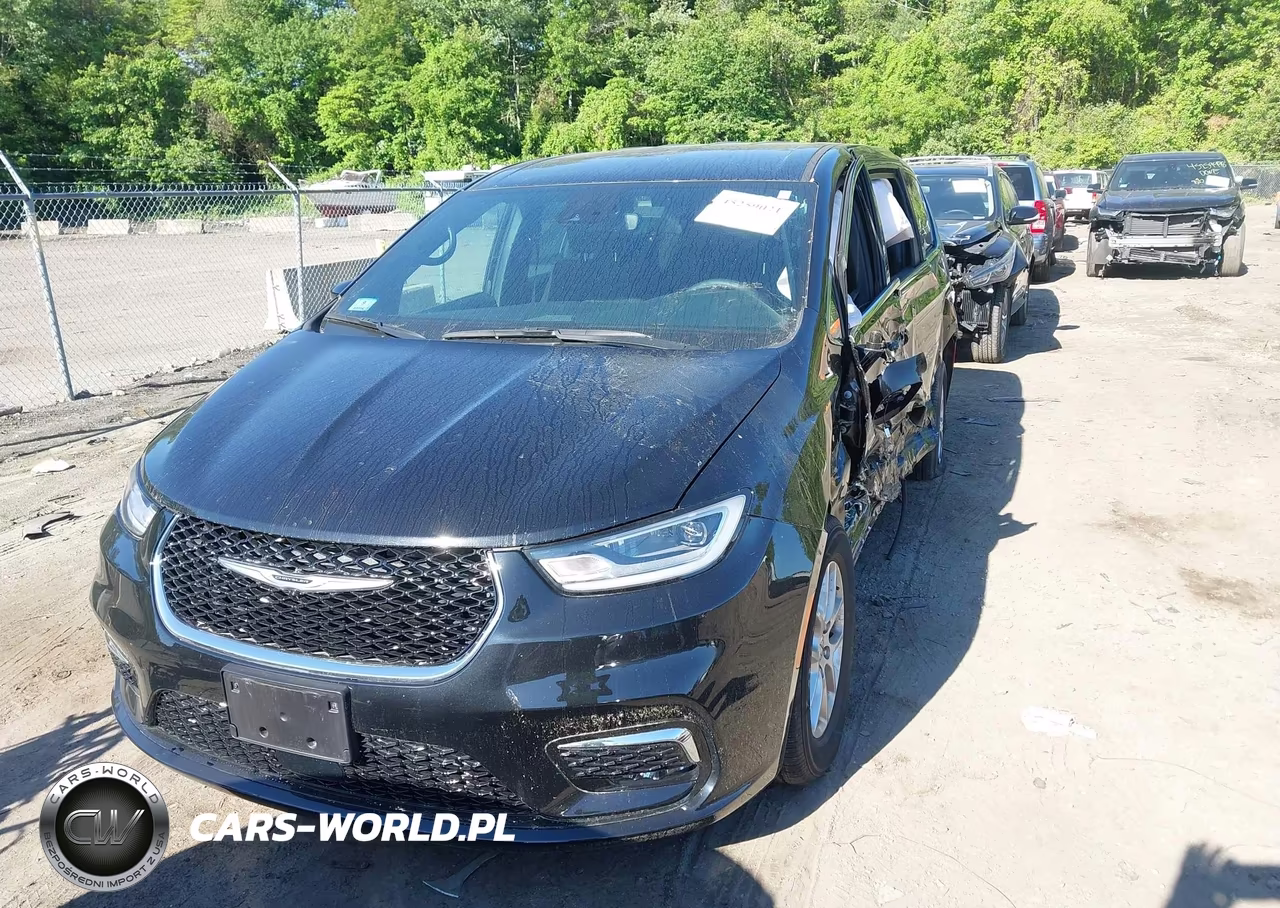 2024 Chrysler Pacifica Touring VIN:2C4RC1FG4RR144176 - 2
