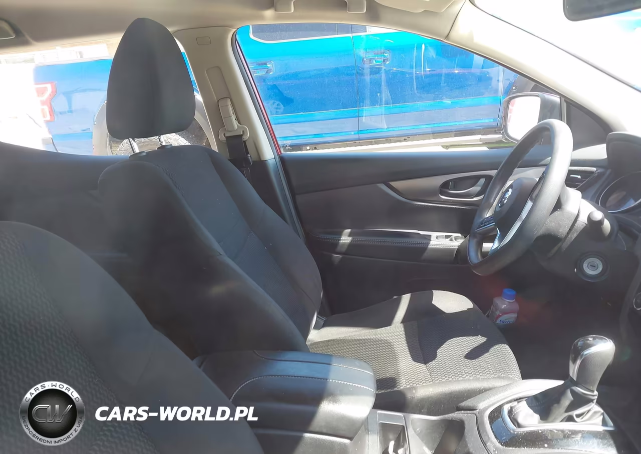 2017 Nissan Rogue Sport S VIN:JN1BJ1CR6HW105403 - 5