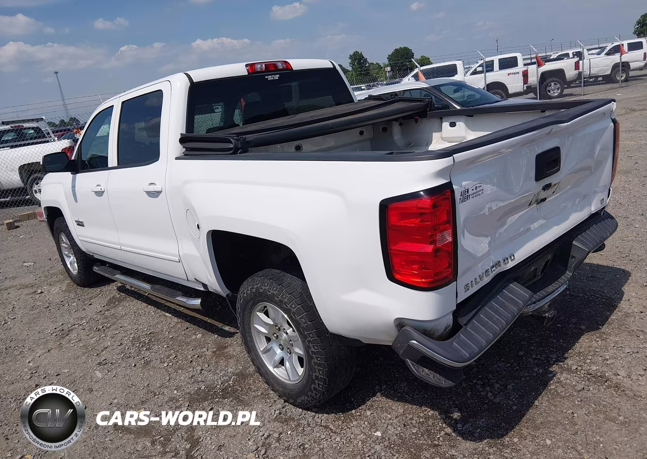 2018 Chevrolet Silverado 1500 1Lt VIN:3GCPCREC0JG527689 - 3