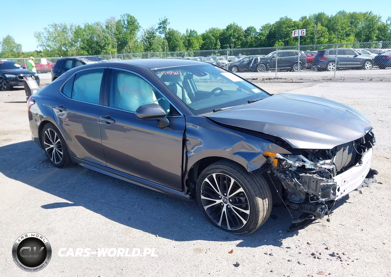 2020 Toyota Camry Se – zdjęcie 1 z 16