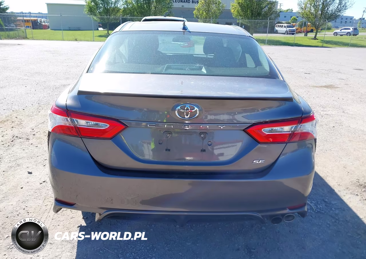 2020 Toyota Camry Se VIN:4T1G11AK4LU334767 - 16