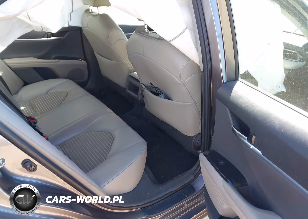 2020 Toyota Camry Se VIN:4T1G11AK4LU334767 - 8