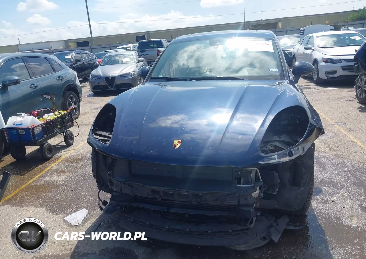 2020 Porsche Macan VIN:WP1AA2A58LLB06186 - 12