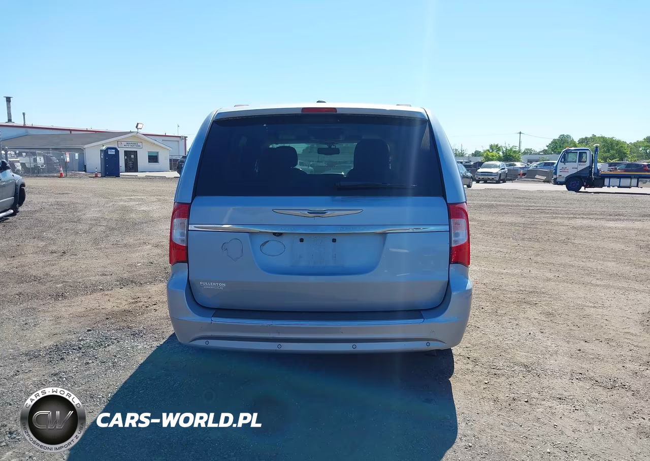 2016 Chrysler Town & Country Touring-L VIN:2C4RC1CG2GR283398 - 16