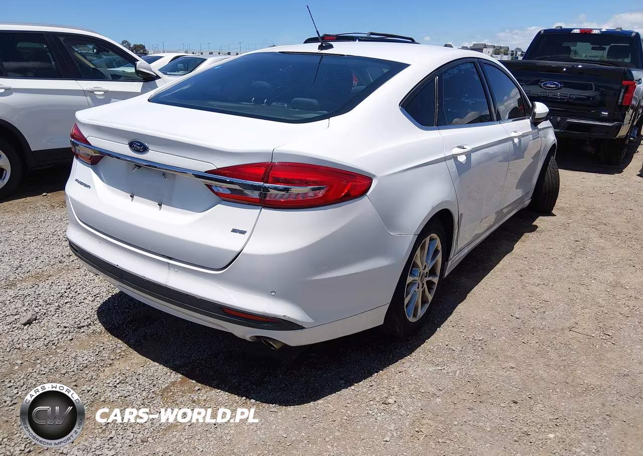 2017 Ford Fusion Se VIN:3FA6P0H71HR229215 - 4