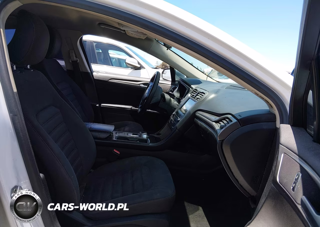 2017 Ford Fusion Se VIN:3FA6P0H71HR229215 - 5