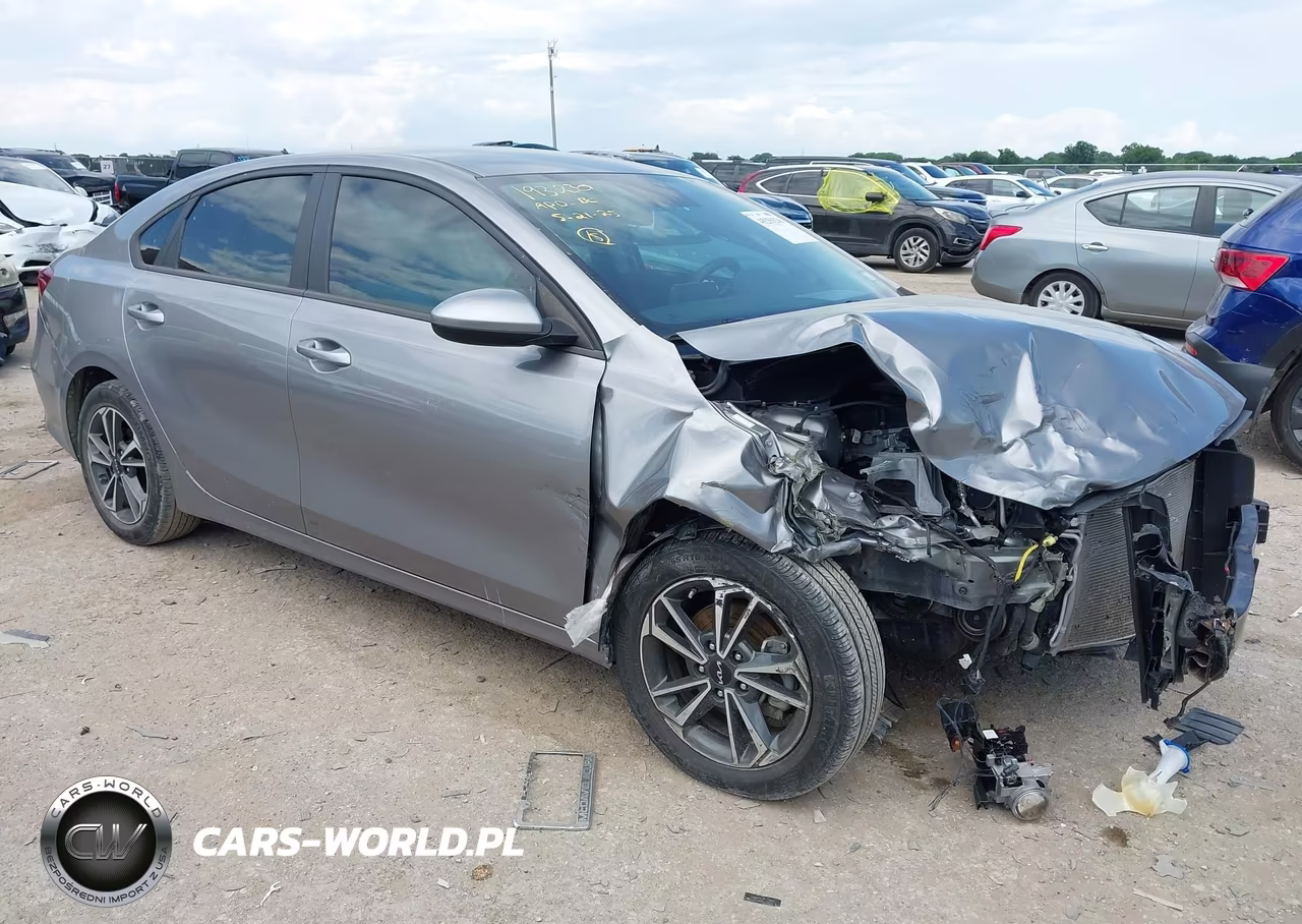 2023 Kia Forte Lxs – zdjęcie 1 z 16
