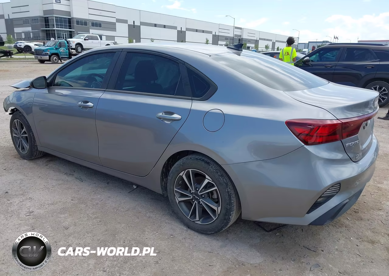 2023 Kia Forte Lxs VIN:3KPF24AD3PE566510 - 3