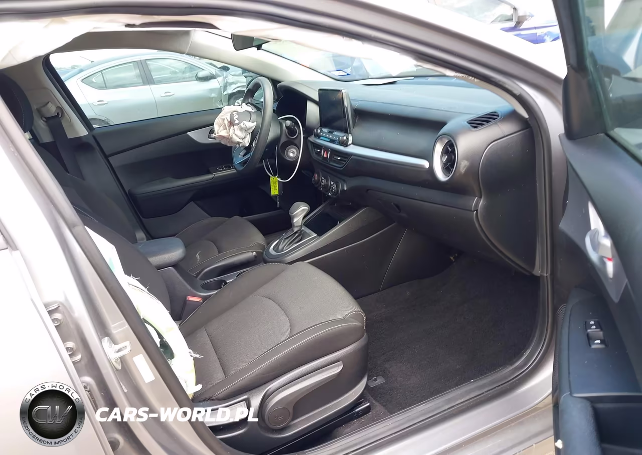 2023 Kia Forte Lxs VIN:3KPF24AD3PE566510 - 5