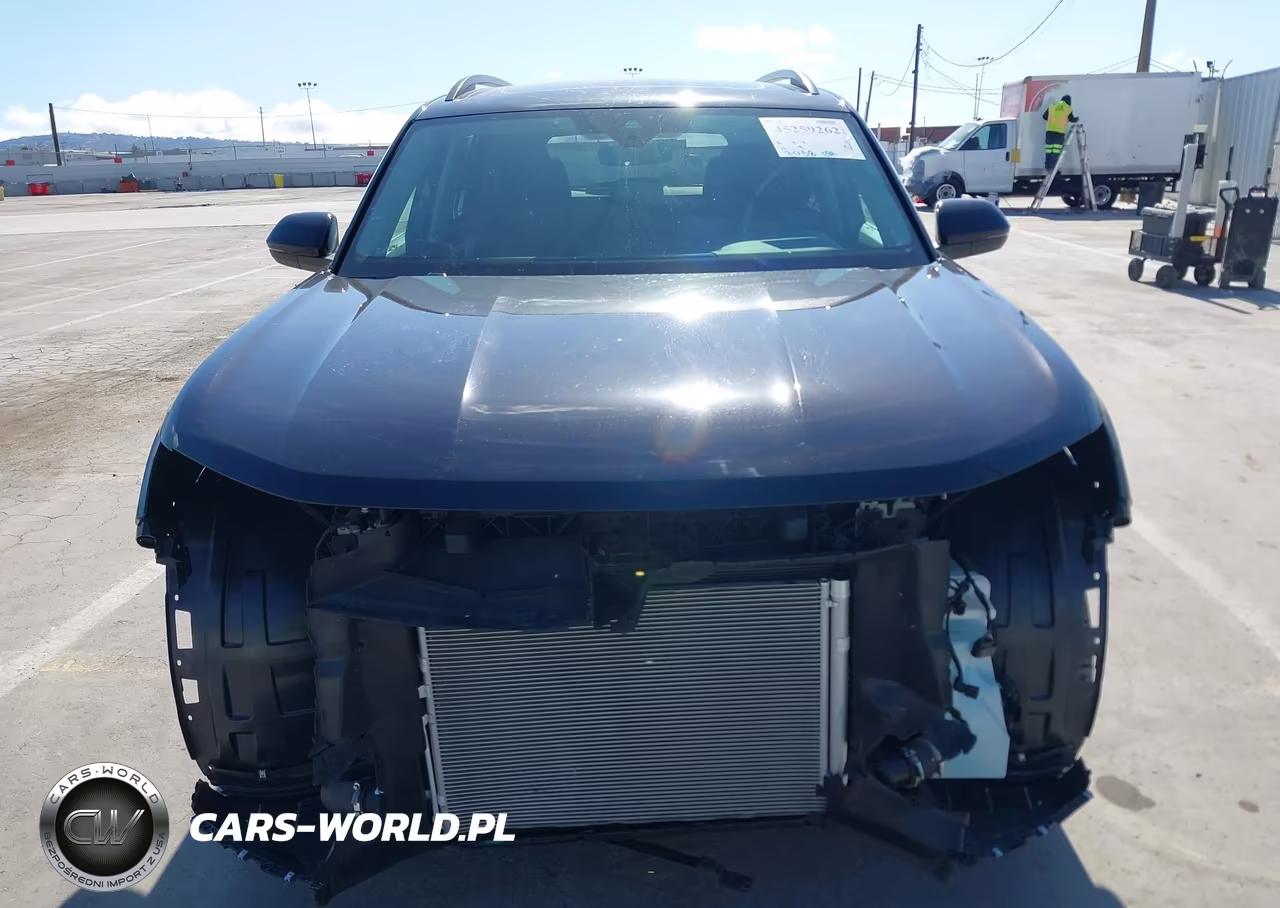 2025 Volkswagen Atlas 2.0T Peak Edition VIN:1V2CR2CA1SC557888 - 13