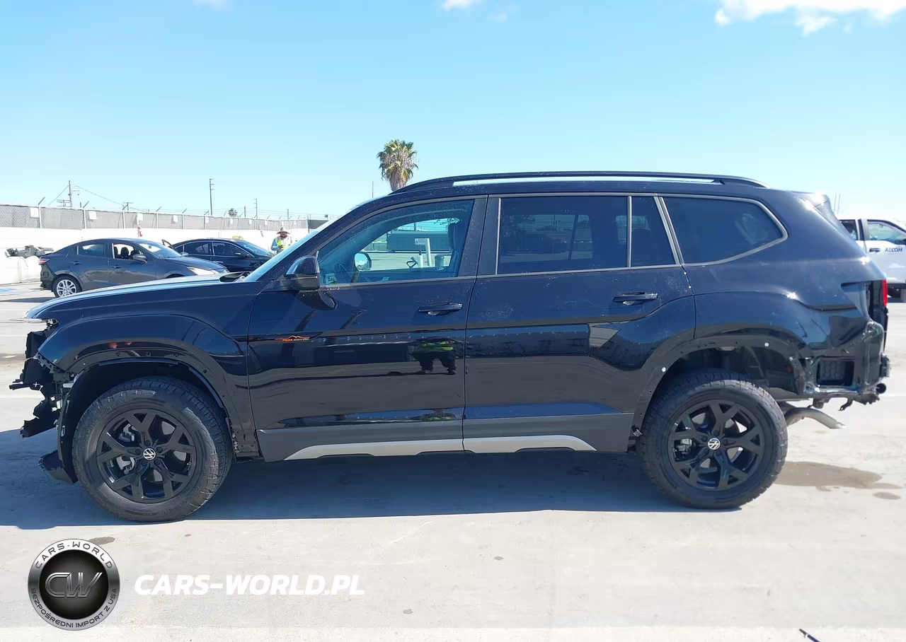 2025 Volkswagen Atlas 2.0T Peak Edition VIN:1V2CR2CA1SC557888 - 15