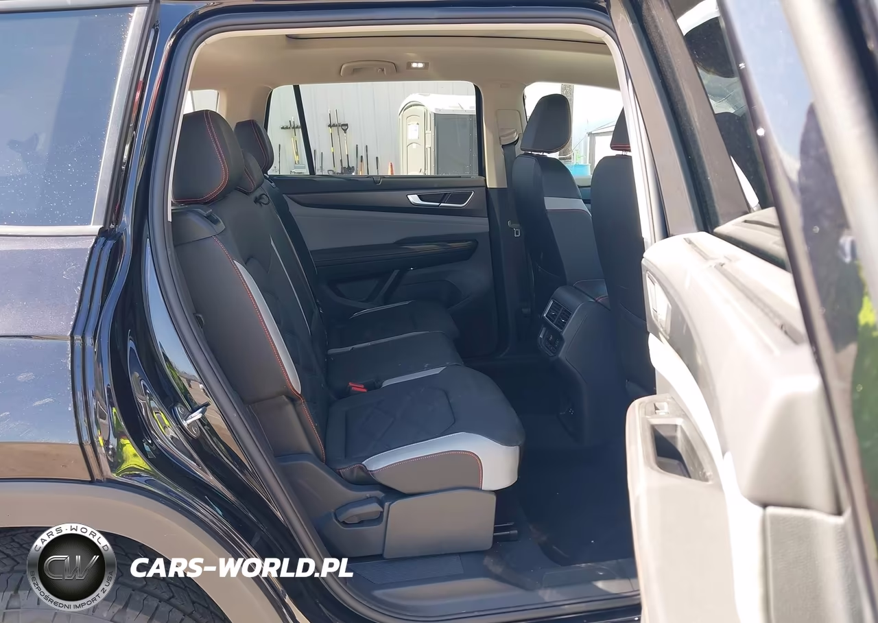 2025 Volkswagen Atlas 2.0T Peak Edition VIN:1V2CR2CA1SC557888 - 8
