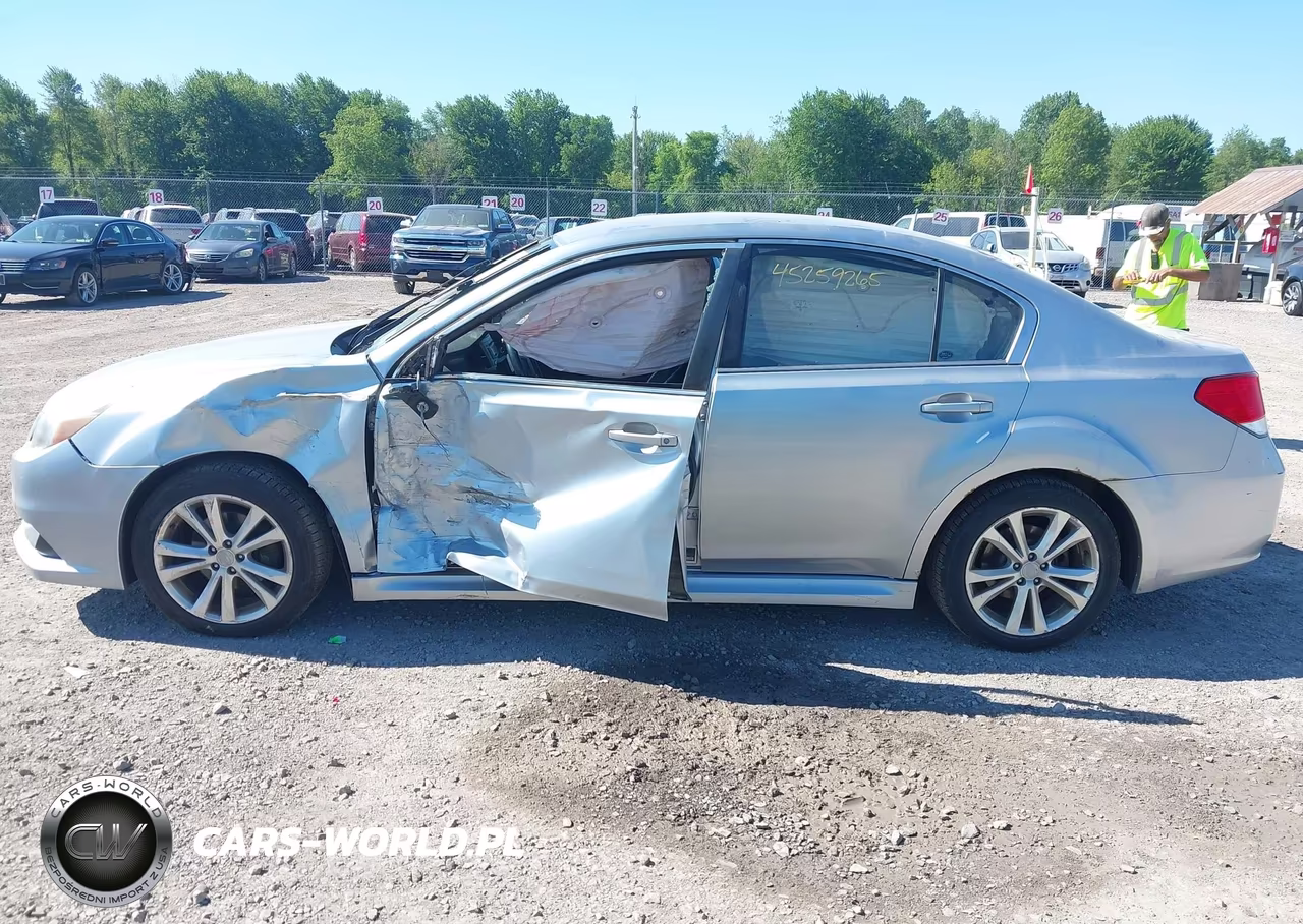 2013 Subaru Legacy 2.5I Premium VIN:4S3BMBC65D3039535 - 14