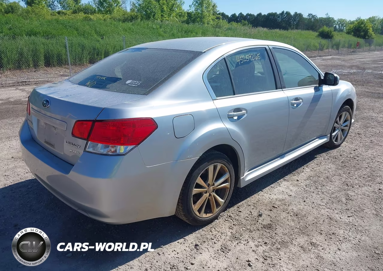 2013 Subaru Legacy 2.5I Premium VIN:4S3BMBC65D3039535 - 4