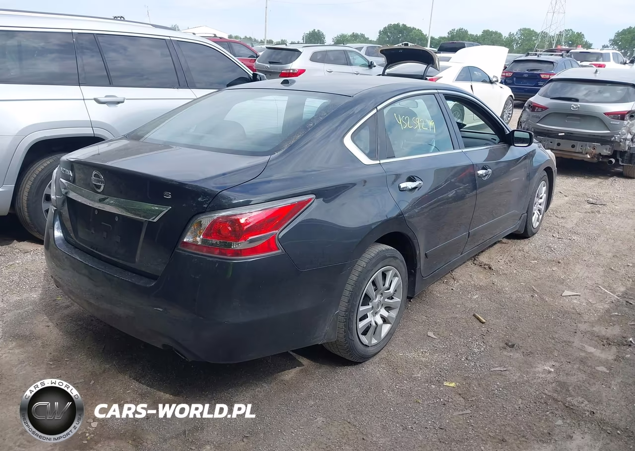 2015 Nissan Altima 2.5 S VIN:1N4AL3APXFN344610 - 4