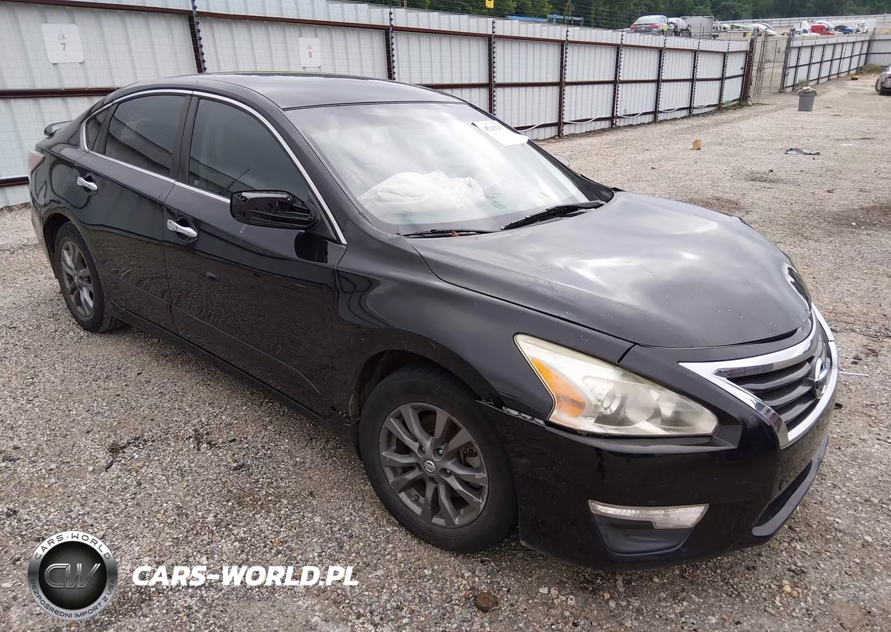 2015 Nissan Altima 2.5 S – zdjęcie 1 z 15