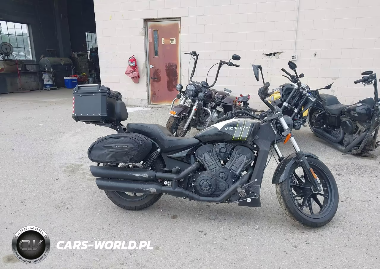 2017 Victory Motorcycles Octane VIN:5VPFTB007H3000537 - 12