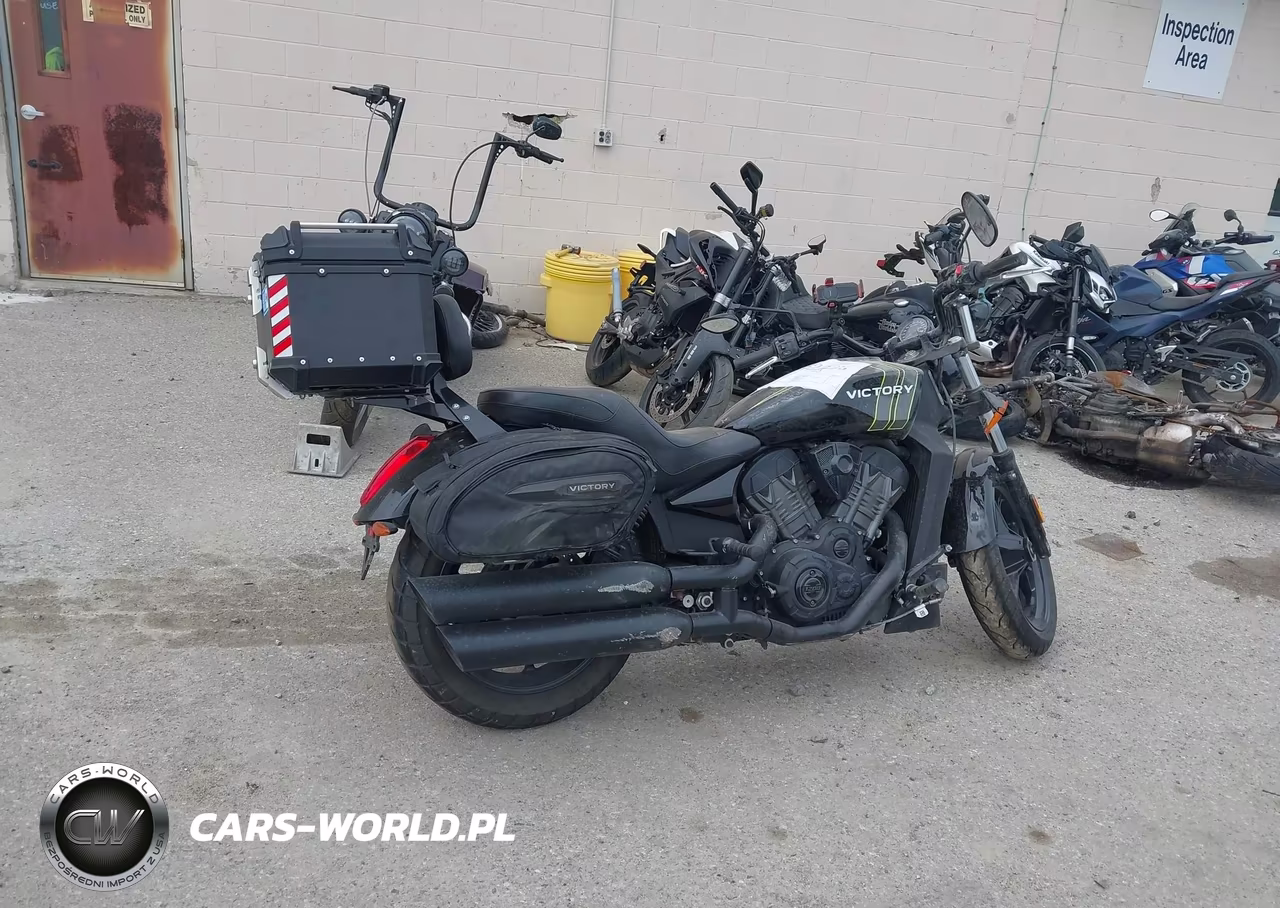 2017 Victory Motorcycles Octane VIN:5VPFTB007H3000537 - 4