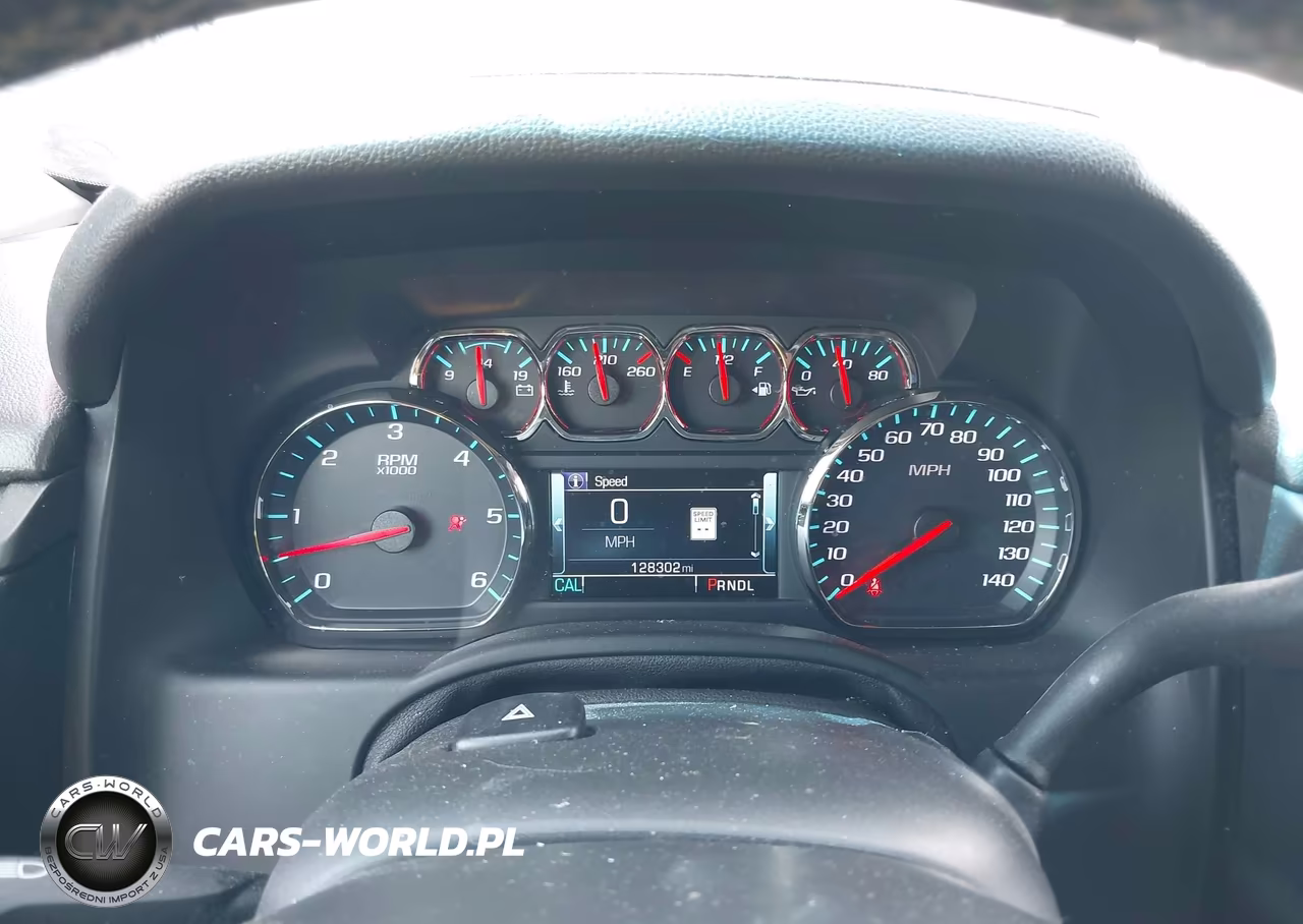 2018 Chevrolet Tahoe Lt VIN:1GNSKBKC8JR394325 - 7