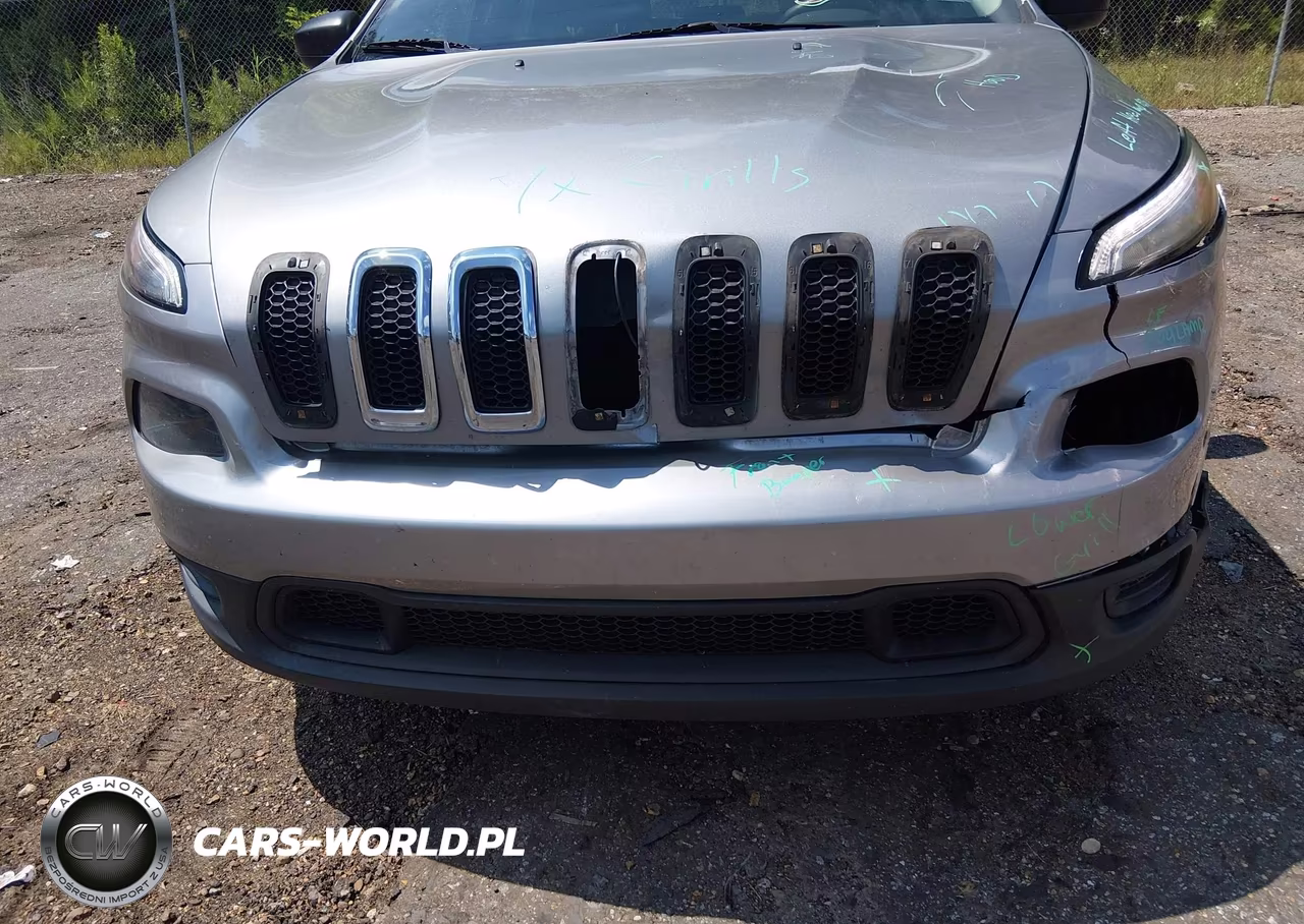 2015 Jeep Cherokee Sport VIN:1C4PJLAB3FW761768 - 6