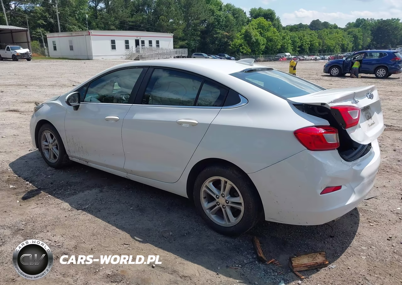 2018 Chevrolet Cruze Lt Auto VIN:1G1BE5SMXJ7114077 - 3