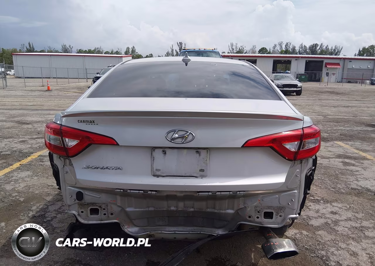 2015 Hyundai Sonata Se VIN:5NPE24AF8FH248857 - 16