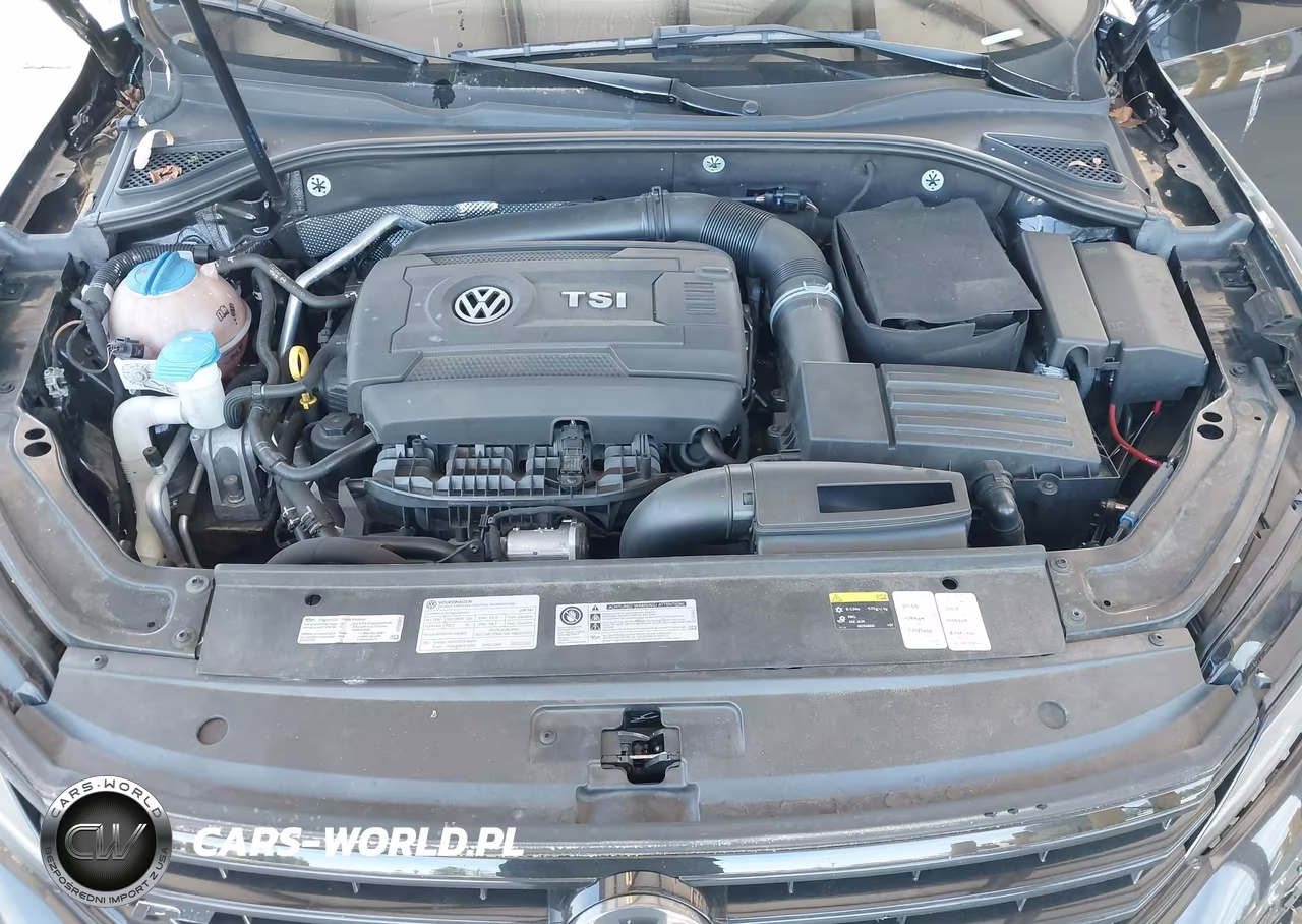 2017 Volkswagen Passat 1.8T R-Line VIN:1VWDT7A32HC068592 - 10