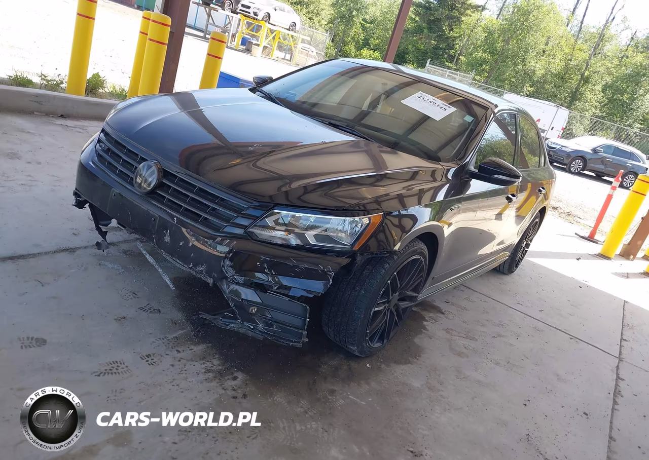 2017 Volkswagen Passat 1.8T R-Line VIN:1VWDT7A32HC068592 - 2