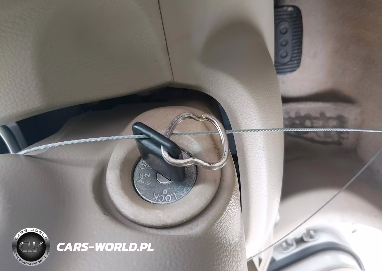 2010 Nissan Versa 1.8S VIN:3N1BC1CP4AL376870 - 11