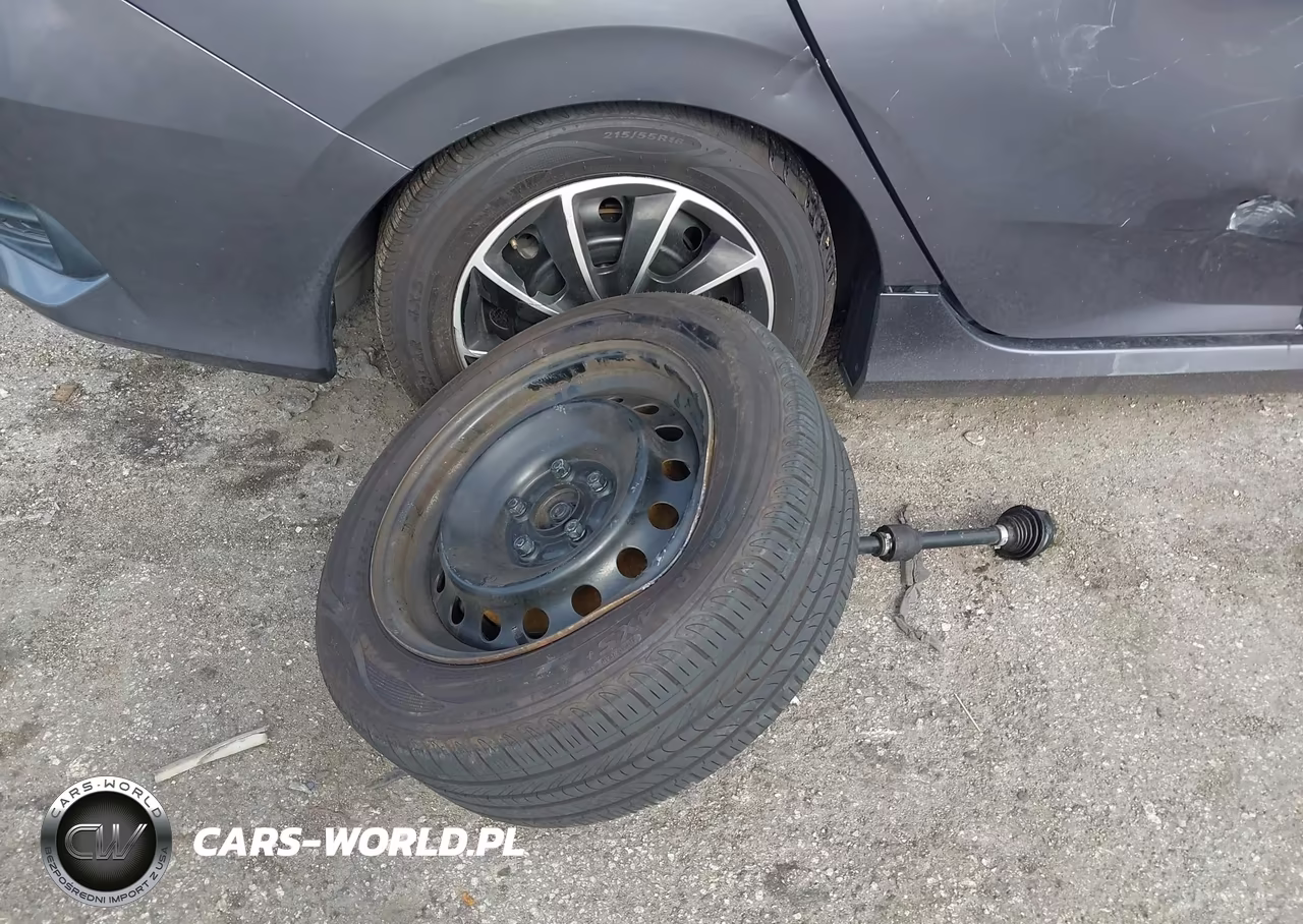 2019 Honda Civic Lx VIN:19XFC2F63KE015689 - 12