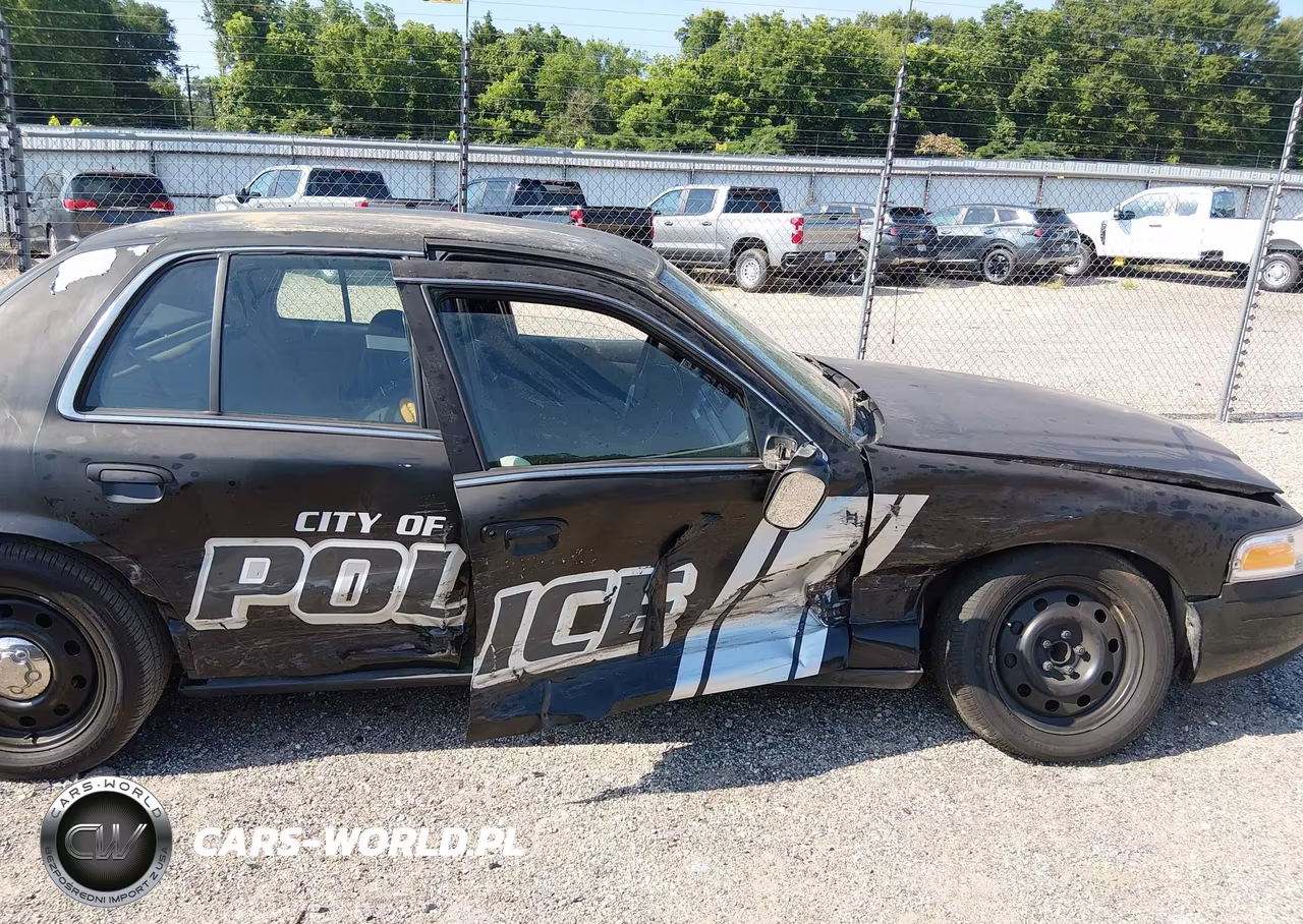 2009 Ford Crown Victoria Police-Police Interceptor VIN:2FAHP71V99X145575 - 6