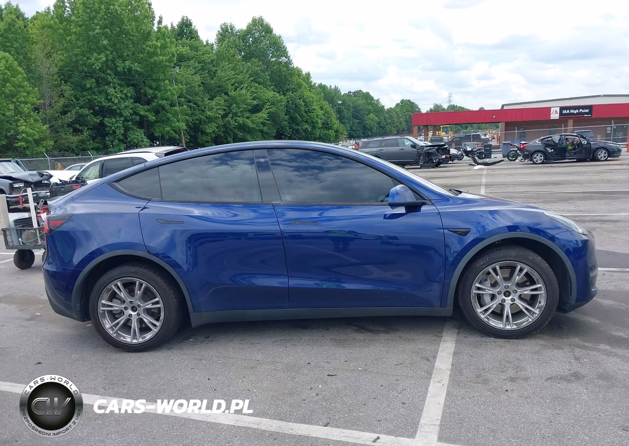 2021 Tesla Model Y Long Range Dual Motor All-Wheel Drive VIN:5YJYGDEE2MF061173 - 13