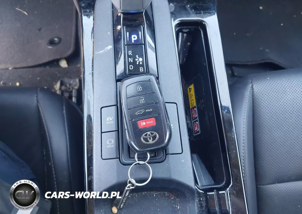 2024 Toyota Prius Limited VIN:JTDACAAU4R3034148 - 11
